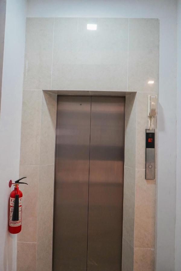 Vista Apartment Mariners Blue Νουβάρα Ελίγια Εξωτερικό φωτογραφία